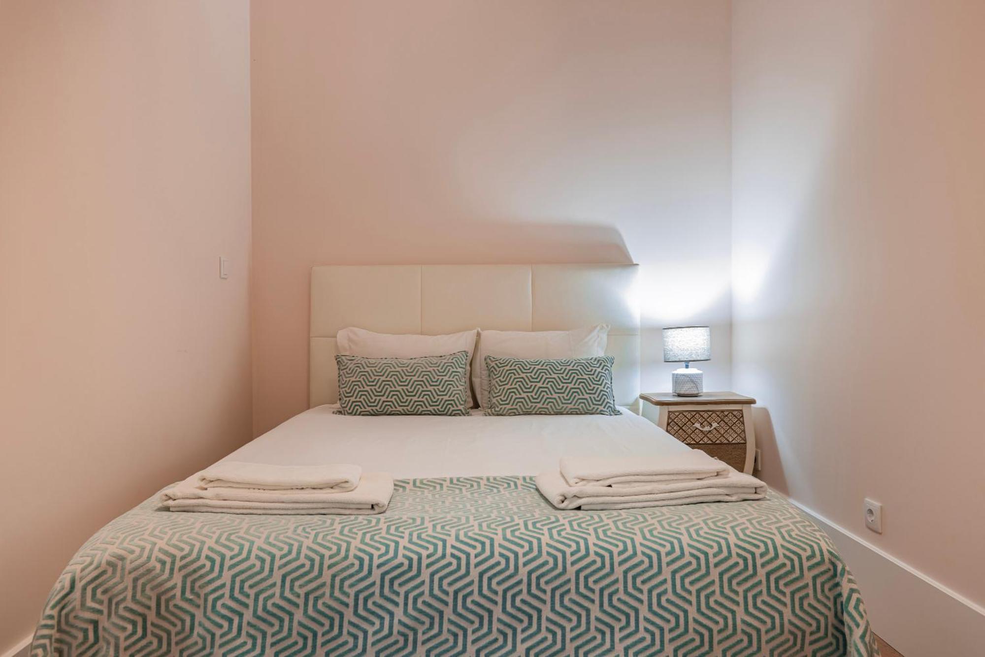 Apartamento Moderno Com Terraco Lizbona Zewnętrze zdjęcie